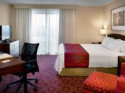 Courtyard By Marriott Niagarawatervallen 3*,