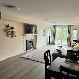 Bright Private Near Departure Bay Apartment Nanaimo